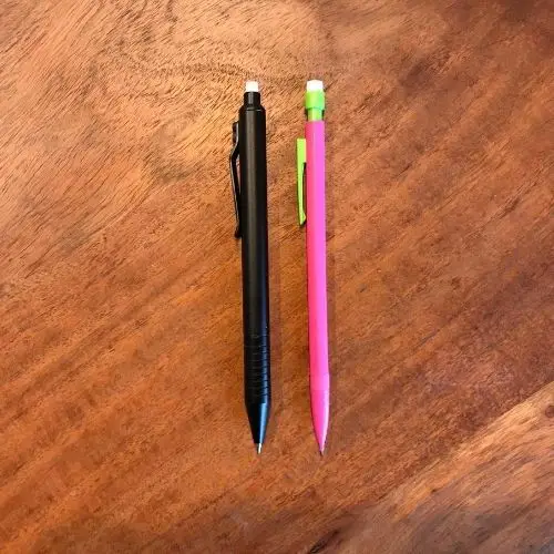 Size comparison of pencil